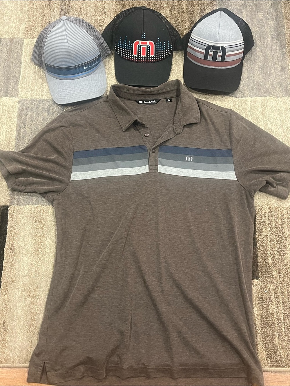 Travis Mathew Bundle - Golf Shirt/3 Hats